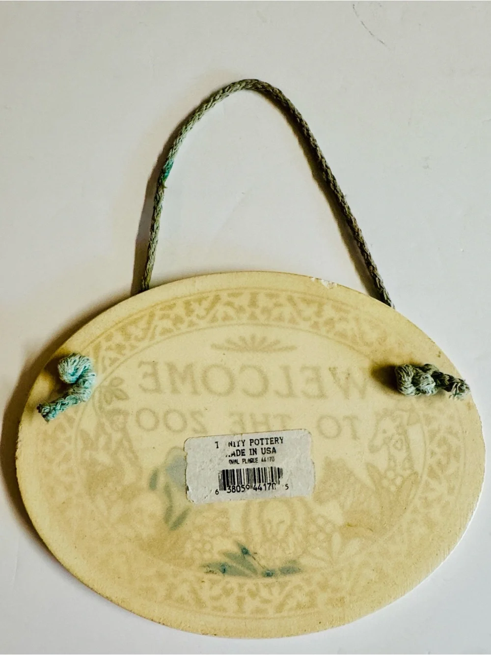 Vintage Trinity Pottery Welcome to the Zoo Oval Wall Decor - Cream & Multicolor